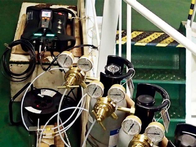使用船用 testo 350 監(jiān)測船用柴油發(fā)動(dòng)機(jī)能效和廢氣排放